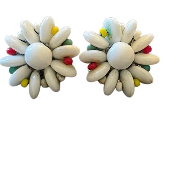 Miriam Haskell Signed 1940's Glass Flower Cluster Screw Back Clip On Earrings - Picture 1 of 10